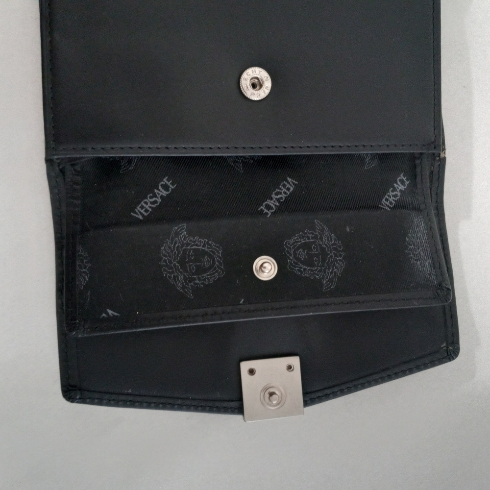 Gianni Versace Authentic Leather Unisex Tri-Fold Wallet in Black Portagfolio - Picture 6 of 12
